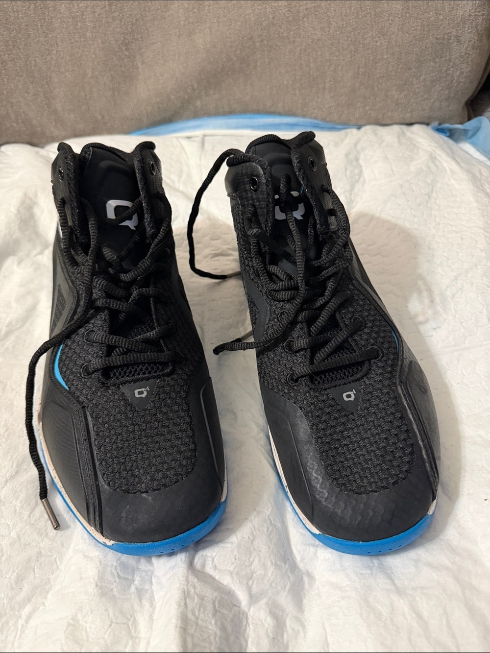 Q4 Black and Blue Men's Athletic Shoes